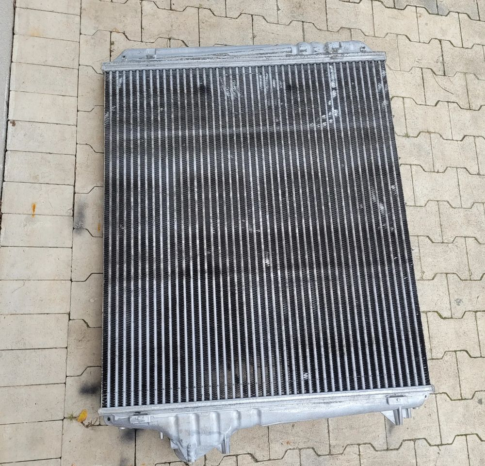 INTERCOOLER VOLVO FH4 RENAULT RANGE T 21631996 ORYGINAŁ CHWALIM116 - Cooling system for Truck: picture 2 INTERCOOLER VOLVO FH4 RENAULT RANGE T 21631996 ORYGINAŁ CHWALIM116 - Cooling system for Truck: picture 2
