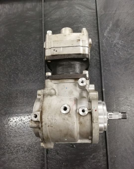 KOMPRESOR NISSAN CABSTAR MAXITY - Air brake compressor for Truck: picture 3 KOMPRESOR NISSAN CABSTAR MAXITY - Air brake compressor for Truck: picture 3