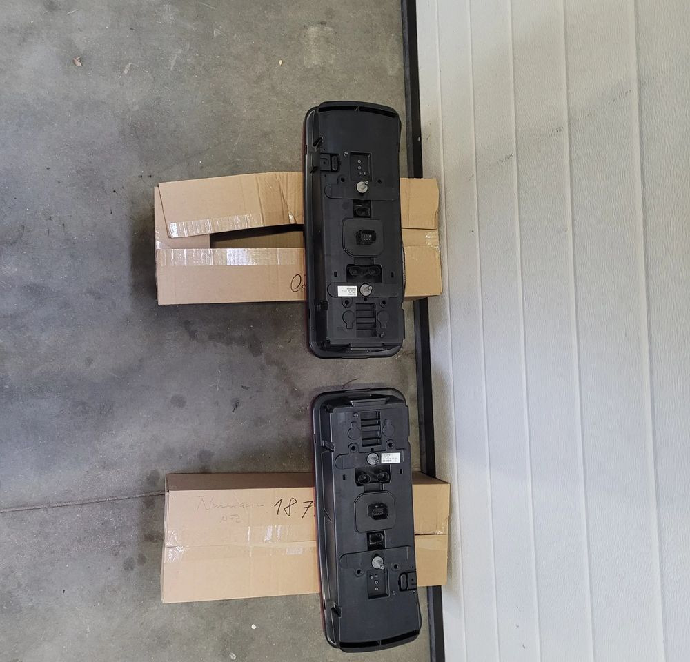 LAMPY TYL DAF XF CF ORYGINAŁ KOMPLET OM 1875579 CHWALIM116 - Body and exterior for Truck: picture 2 LAMPY TYL DAF XF CF ORYGINAŁ KOMPLET OM 1875579 CHWALIM116 - Body and exterior for Truck: picture 2