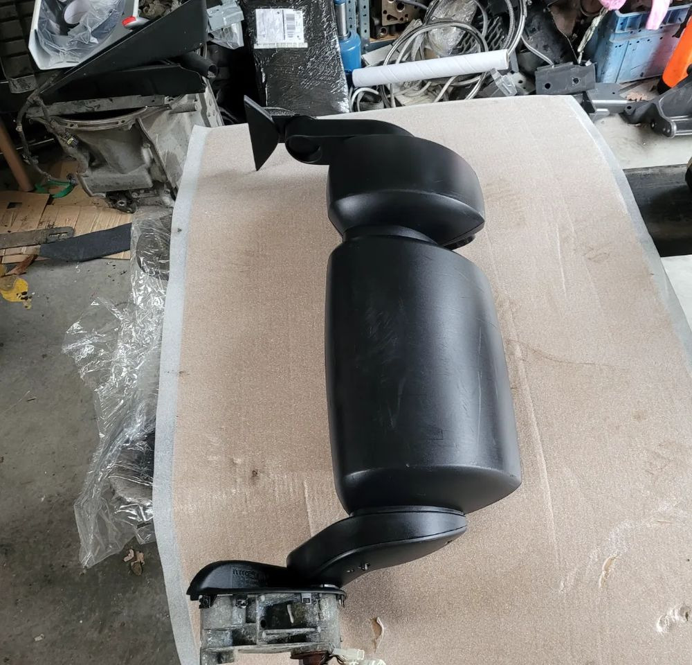 LUSTERKO IVECO STRALIS HI WAY LH ORYGINAŁ ELEK. - Rear view mirror for Truck: picture 2 LUSTERKO IVECO STRALIS HI WAY LH ORYGINAŁ ELEK. - Rear view mirror for Truck: picture 2