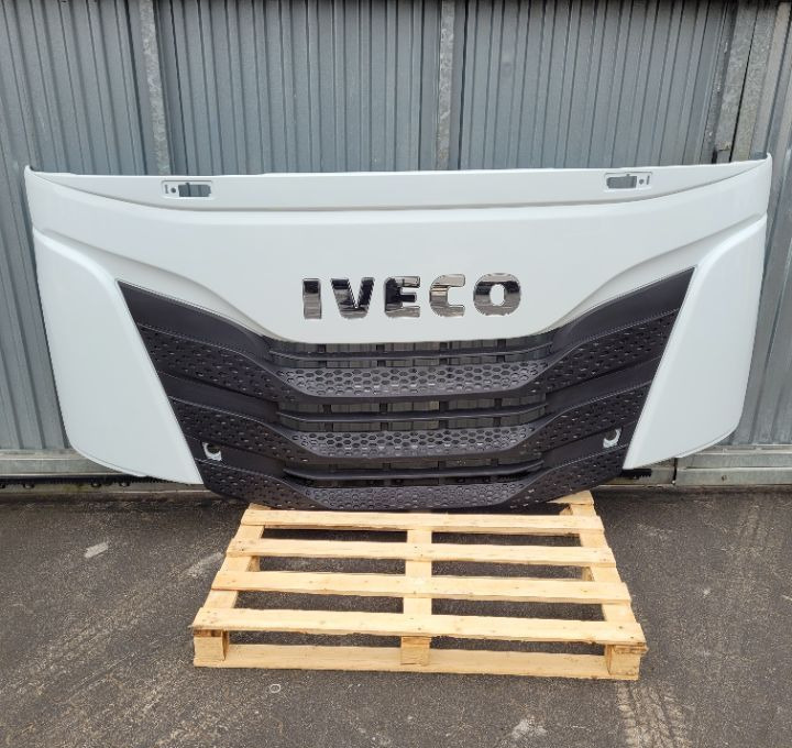 MASKA ATRAPA IVECO S WAY ORYGINAL NM. - Hood for Truck: picture 1 MASKA ATRAPA IVECO S WAY ORYGINAL NM. - Hood for Truck: picture 1