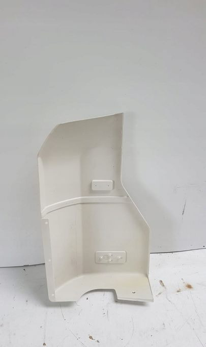 NAROZNIK ZDERZAKA RENAULT MAGNUM E-TECH NOWY LEWY - Bumper for Truck: picture 2 NAROZNIK ZDERZAKA RENAULT MAGNUM E-TECH NOWY LEWY - Bumper for Truck: picture 2