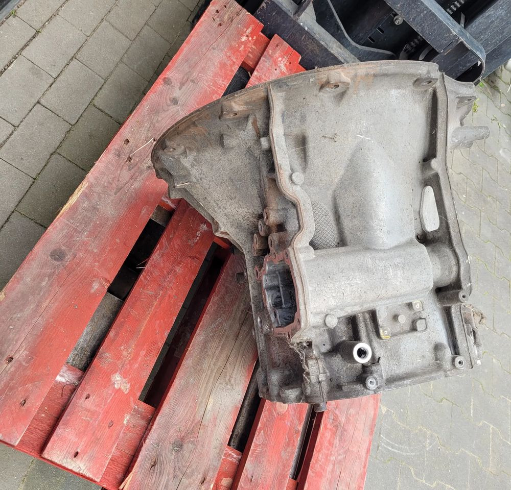 OBUDOWA SKRZYNI BIEGÓW MERCEDES ACTROS MP4 A9482610101 - Gearbox: picture 1 OBUDOWA SKRZYNI BIEGÓW MERCEDES ACTROS MP4 A9482610101 - Gearbox: picture 1