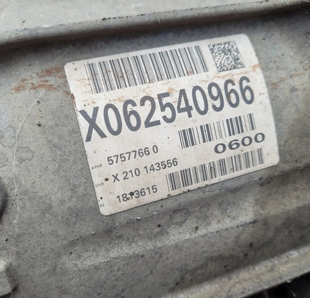 OBUDOWA SKRZYNI BIEGÓW MERCEDES ACTROS MP4 A9482610101 - Gearbox: picture 3 OBUDOWA SKRZYNI BIEGÓW MERCEDES ACTROS MP4 A9482610101 - Gearbox: picture 3