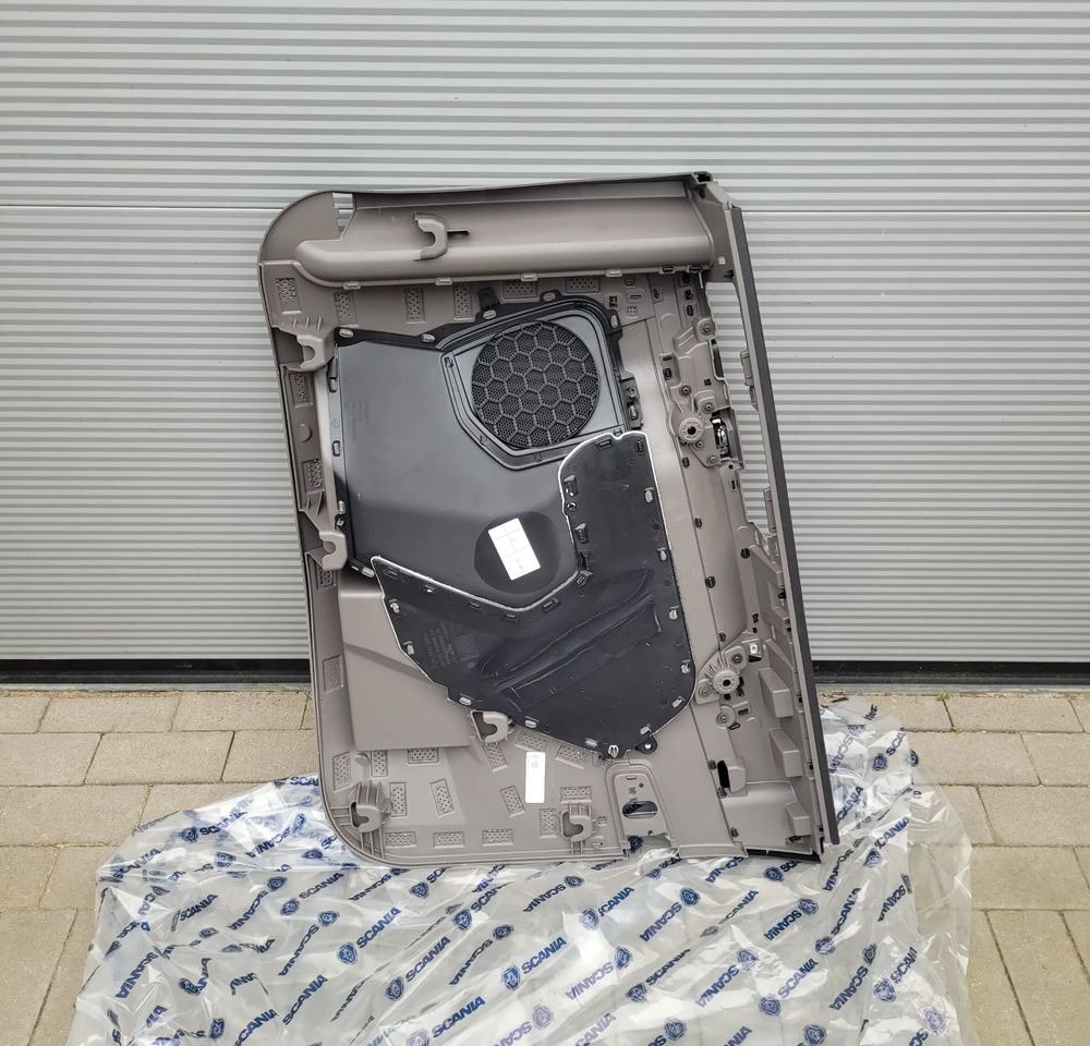 TAPICERKA DRZWI LH SCANIA R S NM. 2022 R 2795125 ORYGINAŁ CHWALIM116 - Door and parts for Truck: picture 2 TAPICERKA DRZWI LH SCANIA R S NM. 2022 R 2795125 ORYGINAŁ CHWALIM116 - Door and parts for Truck: picture 2