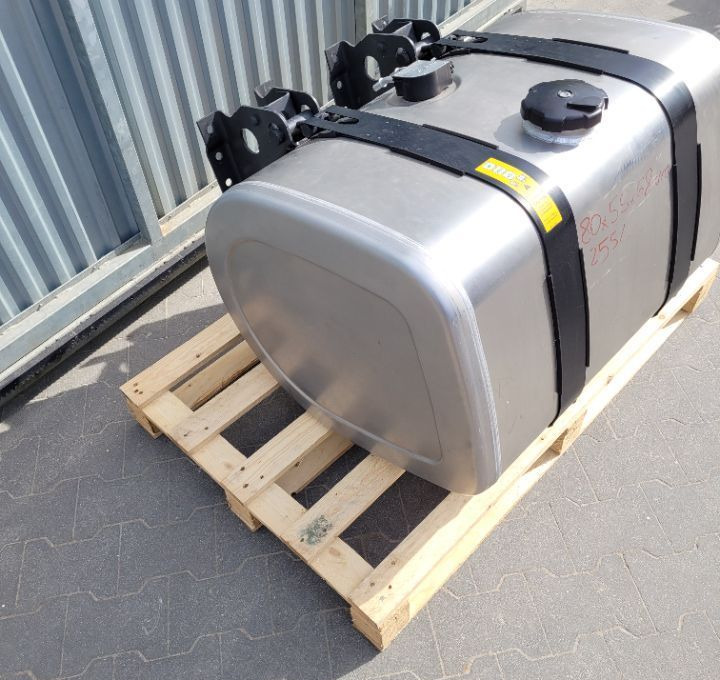 ZBIORNIK PALIWA VOLVO FH4 RENAULT 21516469 255L - Fuel tank for Truck: picture 3 ZBIORNIK PALIWA VOLVO FH4 RENAULT 21516469 255L - Fuel tank for Truck: picture 3