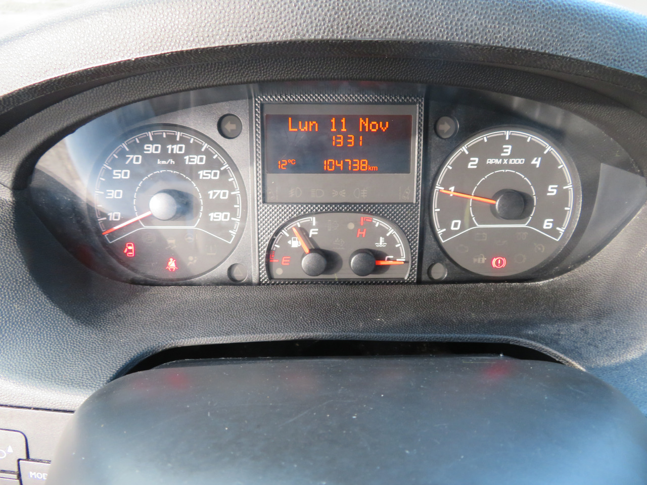 Lease a Citroën Jumper 2.0 Blue HDi Citroën Jumper 2.0 Blue HDi: picture 19 Lease a Citroën Jumper 2.0 Blue HDi Citroën Jumper 2.0 Blue HDi: picture 19