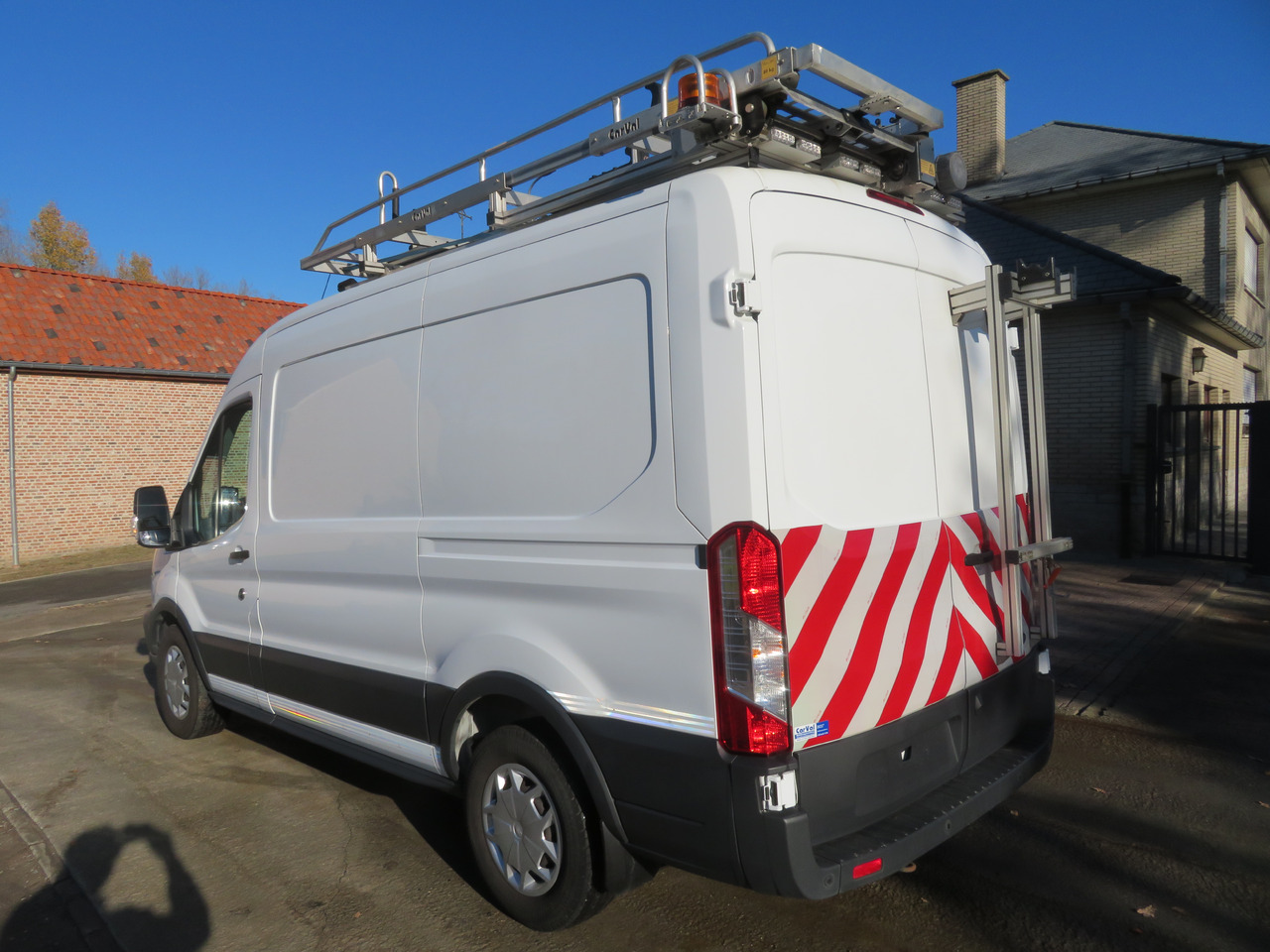 Ford Transit 2.0TDCi L2H2 - Panel van: picture 5 Ford Transit 2.0TDCi L2H2 - Panel van: picture 5