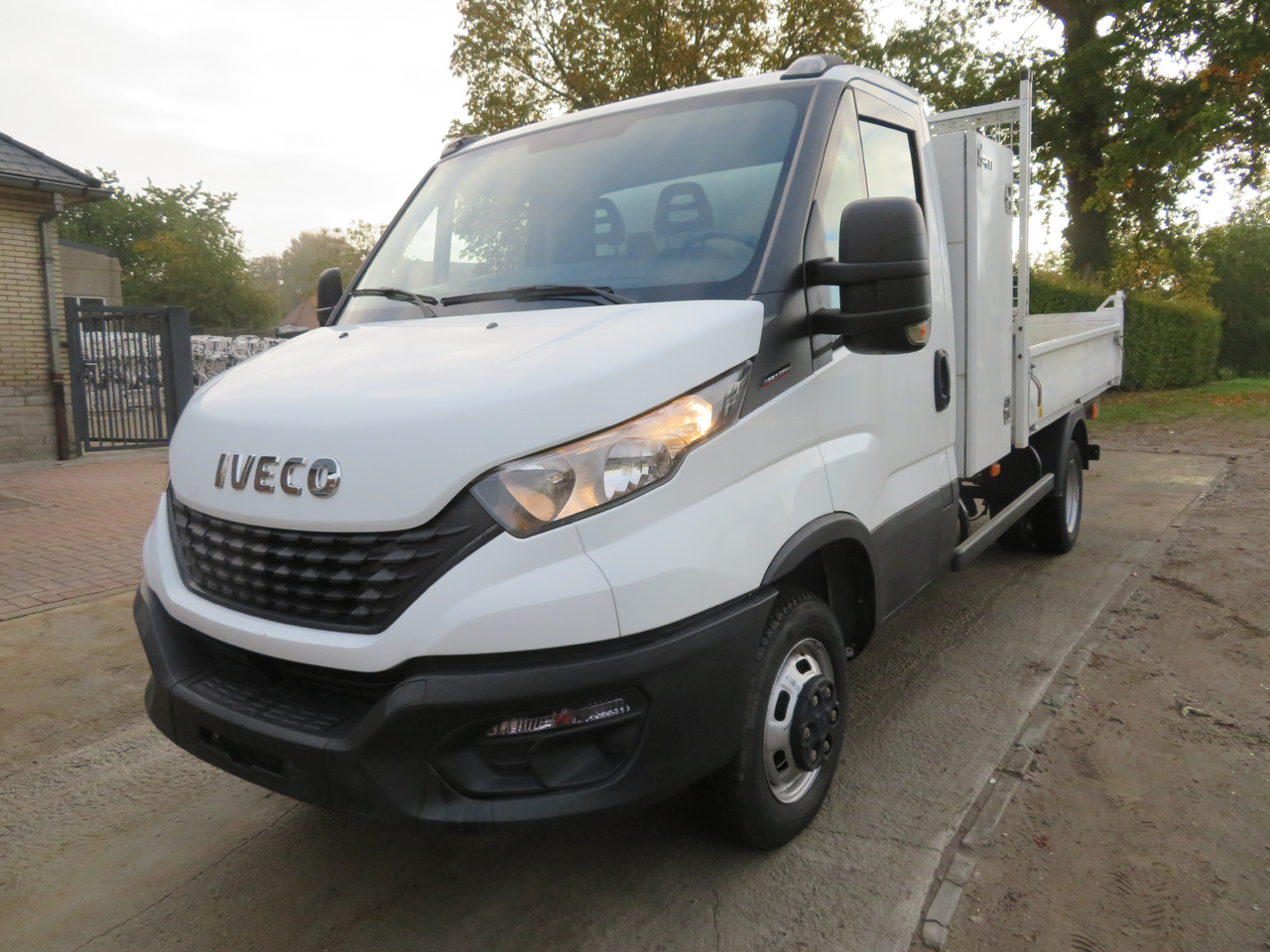 Iveco Daily 35C16 3.0 - L2 - Kipper - Tipper van: picture 3 Iveco Daily 35C16 3.0 - L2 - Kipper - Tipper van: picture 3