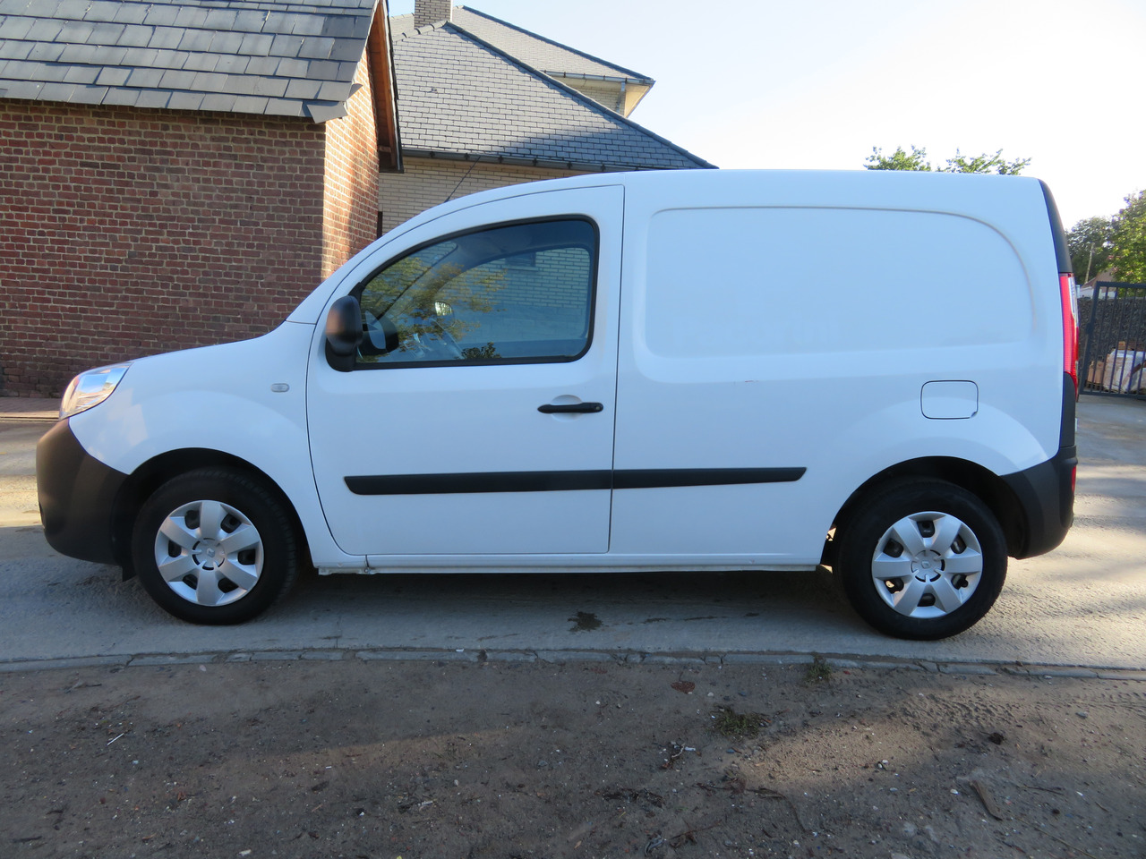 Renault Kangoo EXPRESS 1.5 dCi - Small van: picture 4 Renault Kangoo EXPRESS 1.5 dCi - Small van: picture 4
