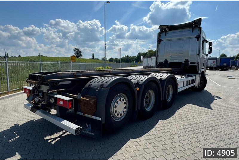Scania R540 Topline, Euro 6, / 8x4 / Lift axle / frame 7.4 m - Cab chassis truck: picture 3 Scania R540 Topline, Euro 6, / 8x4 / Lift axle / frame 7.4 m - Cab chassis truck: picture 3