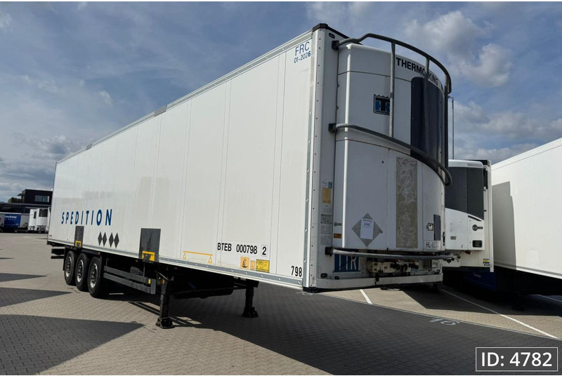 Schmitz Cargobull SCB*S3 SLXe400 / Double stock / Huckepack / 4 pcs - Refrigerator semi-trailer: picture 4 Schmitz Cargobull SCB*S3 SLXe400 / Double stock / Huckepack / 4 pcs - Refrigerator semi-trailer: picture 4