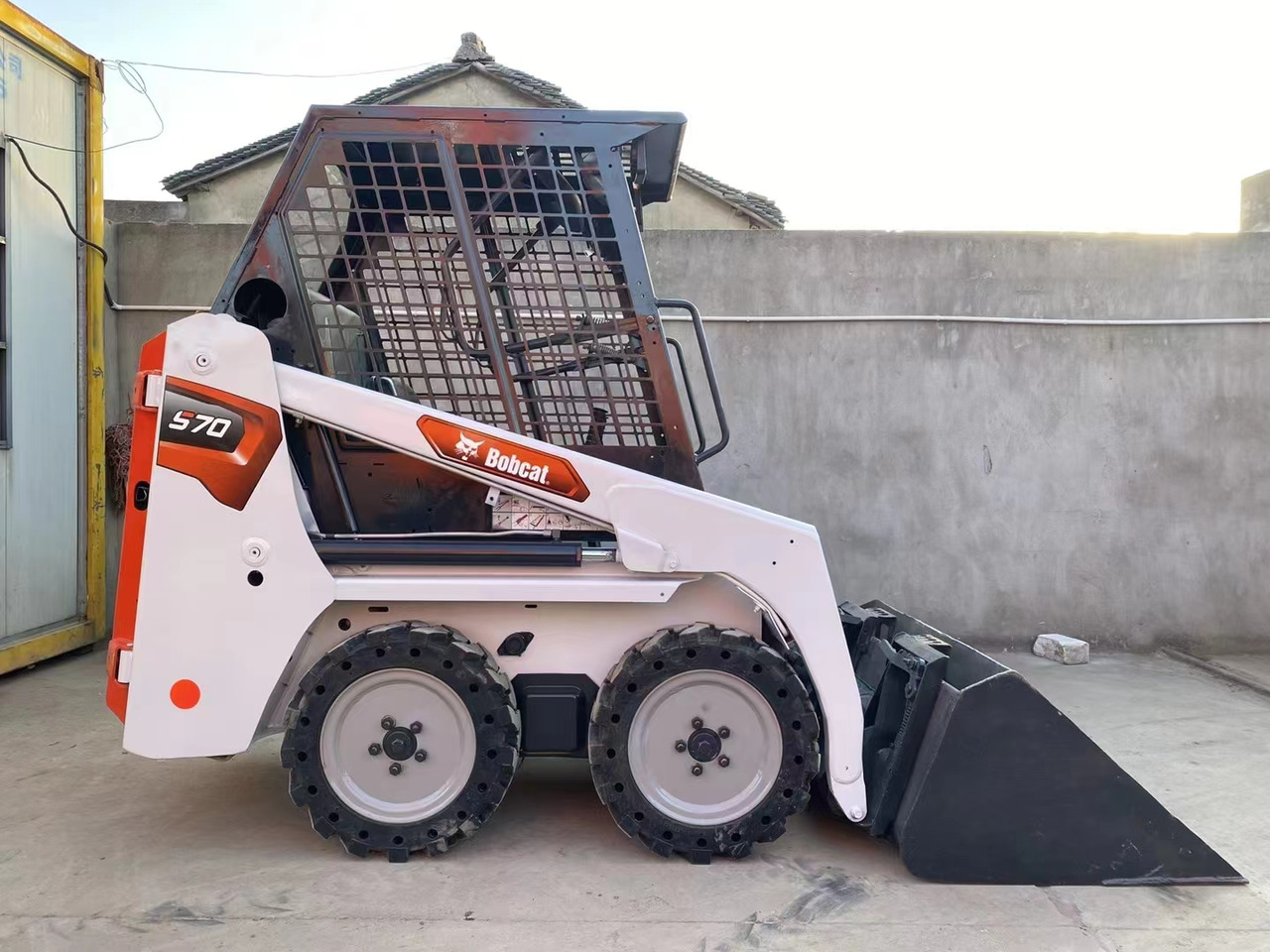 BOBCAT Skid Steer Loader S70 - Skid steer loader: picture 1 BOBCAT Skid Steer Loader S70 - Skid steer loader: picture 1