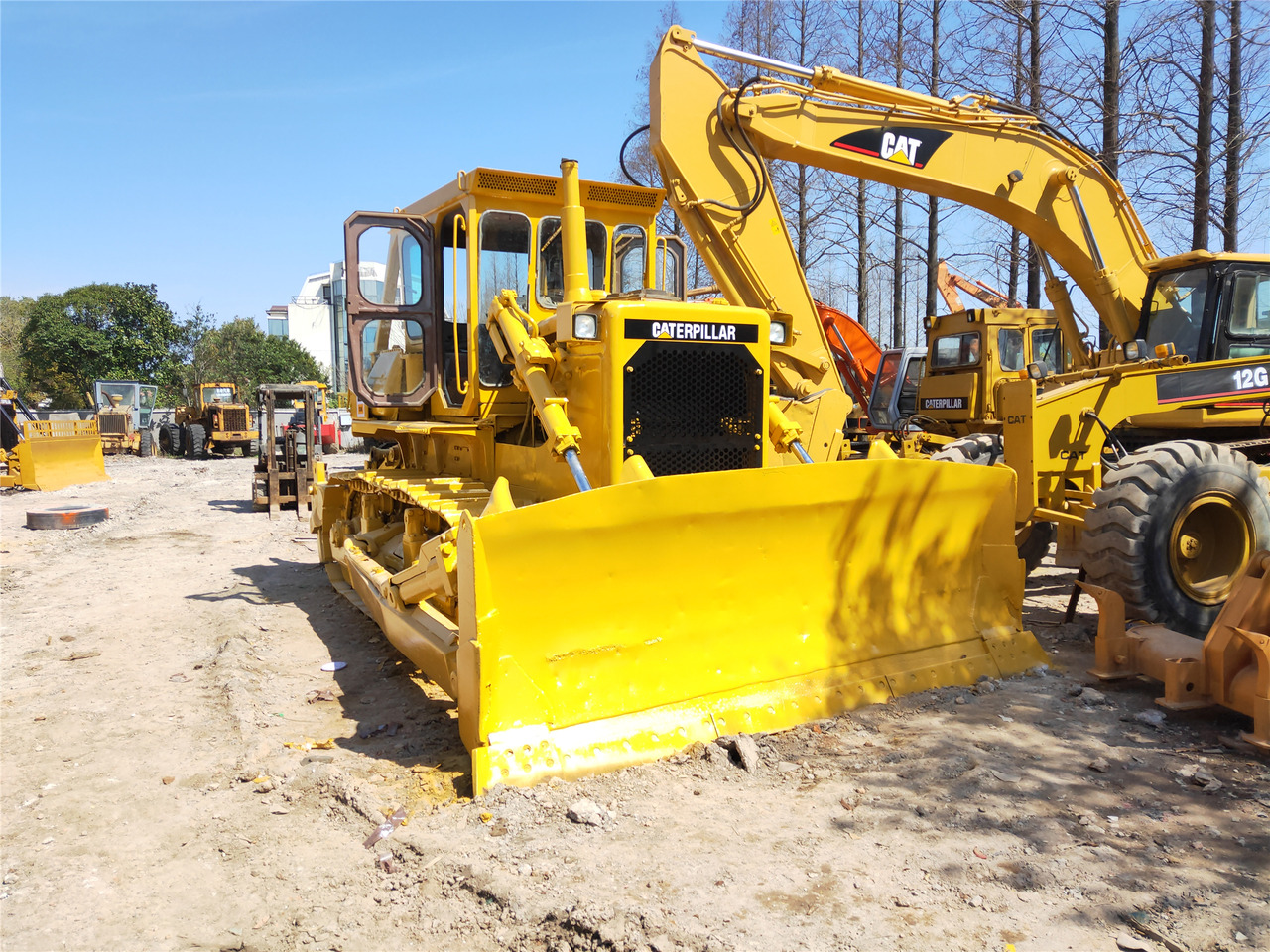 CATERPILLAR D8K - Bulldozer: picture 2 CATERPILLAR D8K - Bulldozer: picture 2
