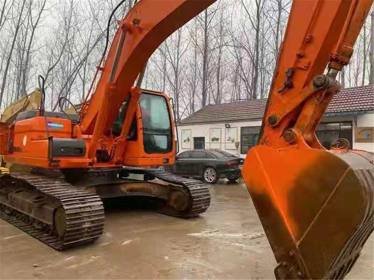 DOOSAN Excavator DX300 Click Here for Discount - Excavator: picture 2 DOOSAN Excavator DX300 Click Here for Discount - Excavator: picture 2
