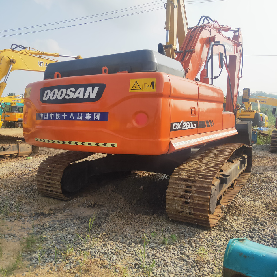 DX260LC - Crawler excavator: picture 4 DX260LC - Crawler excavator: picture 4