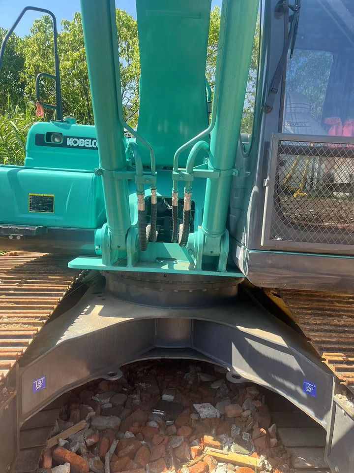 HITACHI SK200D Excavate Click for Discount - Crawler excavator: picture 3 HITACHI SK200D Excavate Click for Discount - Crawler excavator: picture 3