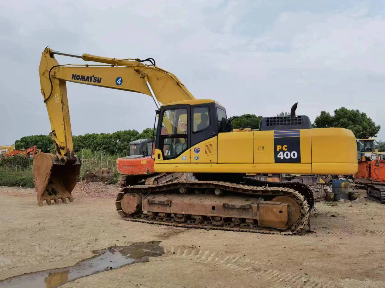 KOMATSU PC400-7 Excavator Click for Discount - Crawler excavator: picture 1 KOMATSU PC400-7 Excavator Click for Discount - Crawler excavator: picture 1