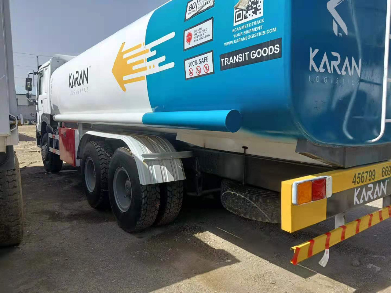 SINOTRUK Howo 371 Fuel Tanker Click Here For DISCOUNT - Tank truck: picture 1 SINOTRUK Howo 371 Fuel Tanker Click Here For DISCOUNT - Tank truck: picture 1