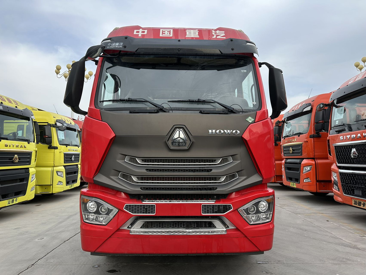 HOWO Haohan N7W 6✖4 - Tractor unit: picture 1 HOWO Haohan N7W 6✖4 - Tractor unit: picture 1