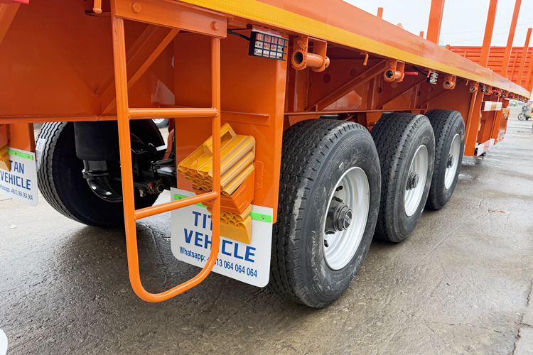 TITAN 3 Axle Timber Trailer for Sale in Kenya - Timber semi-trailer: picture 4 TITAN 3 Axle Timber Trailer for Sale in Kenya - Timber semi-trailer: picture 4