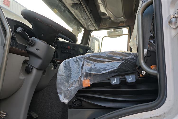 SINOTRUK Used Howo 371 Truck Head for Sale In Nigeria Lagos - Tractor unit: picture 4 SINOTRUK Used Howo 371 Truck Head for Sale In Nigeria Lagos - Tractor unit: picture 4