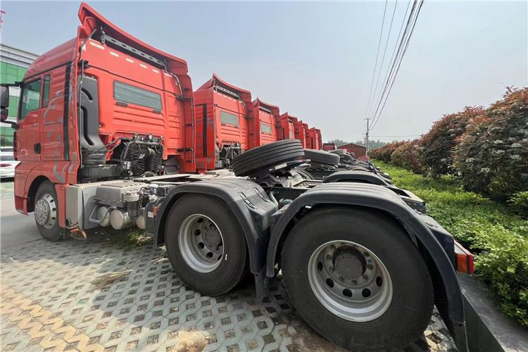 SINOTRUK Used Sitrak Truck Head for Sale In Guinea - Tractor unit: picture 5 SINOTRUK Used Sitrak Truck Head for Sale In Guinea - Tractor unit: picture 5