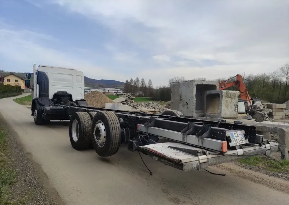 Renault Premium 26.380 Dxi 6x2 rama do zabudowy - Cab chassis truck: picture 4 Renault Premium 26.380 Dxi 6x2 rama do zabudowy - Cab chassis truck: picture 4