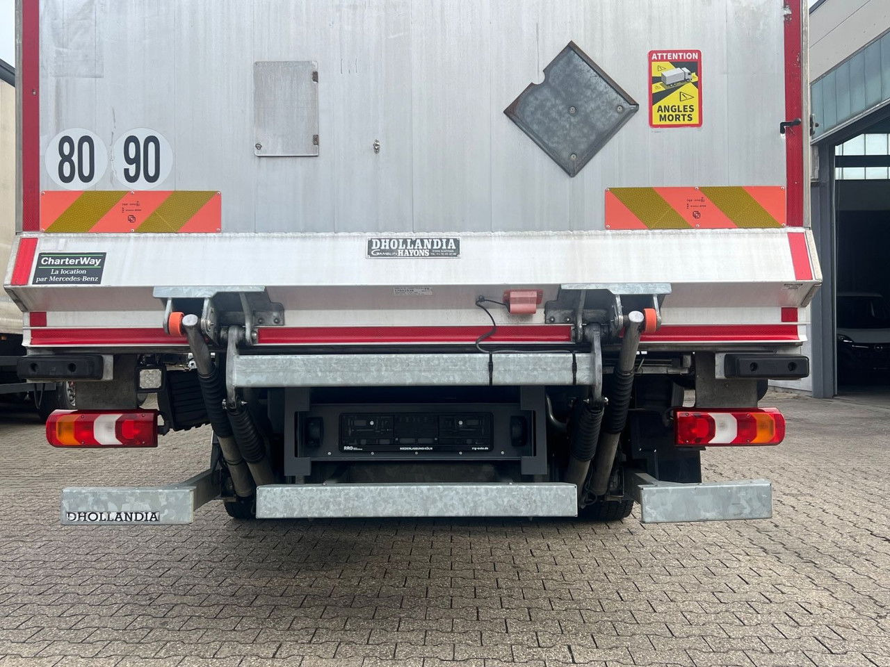 Mercedes-Benz Atego 1218 L Classic-Vermietung möglich-ADR-LBW - Box truck: picture 4 Mercedes-Benz Atego 1218 L Classic-Vermietung möglich-ADR-LBW - Box truck: picture 4