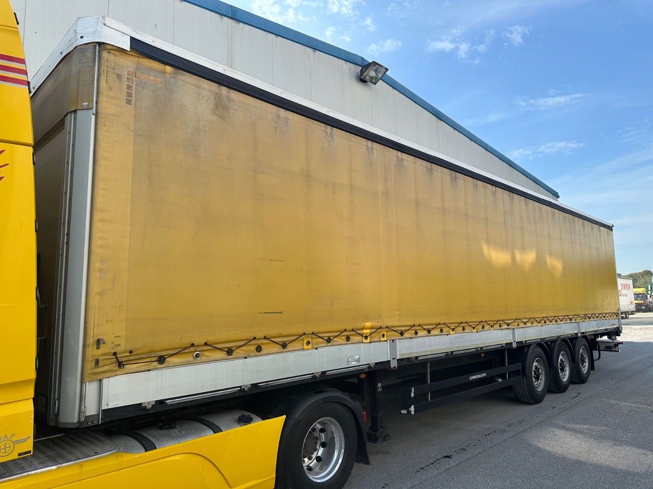 Schwarzmüller S Bordwand Lift XL_Code Standard - Curtainsider semi-trailer: picture 1 Schwarzmüller S Bordwand Lift XL_Code Standard - Curtainsider semi-trailer: picture 1