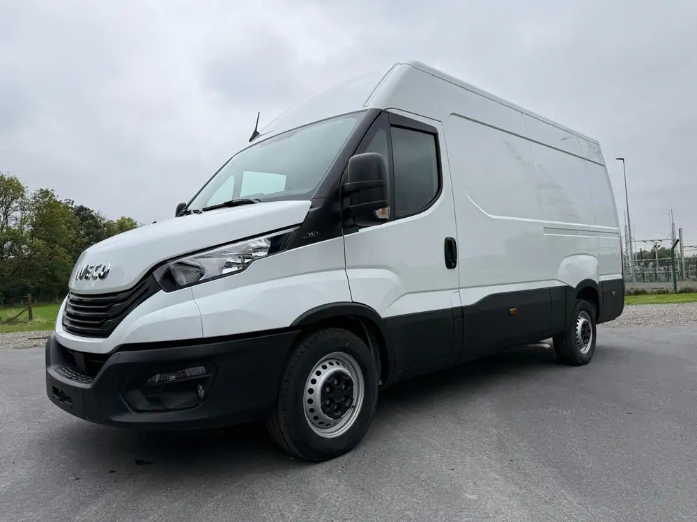 Iveco Daily 35-140 *L3H2*DISPO DE STOCK*Airco*Cruise control - Panel van: picture 1 Iveco Daily 35-140 *L3H2*DISPO DE STOCK*Airco*Cruise control - Panel van: picture 1