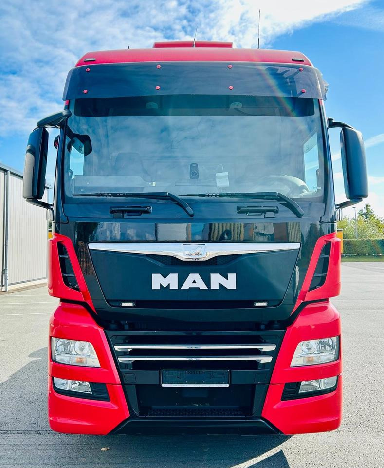 MAN TGX 18.500 4x2 LLS + XXL + Leder + Autom. + Voll-Verkleidung - Tractor unit: picture 2 MAN TGX 18.500 4x2 LLS + XXL + Leder + Autom. + Voll-Verkleidung - Tractor unit: picture 2