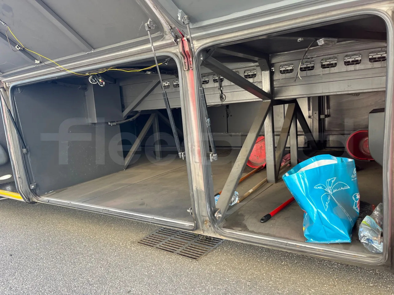 Coach Irizar Scania: picture 8 Coach Irizar Scania: picture 8