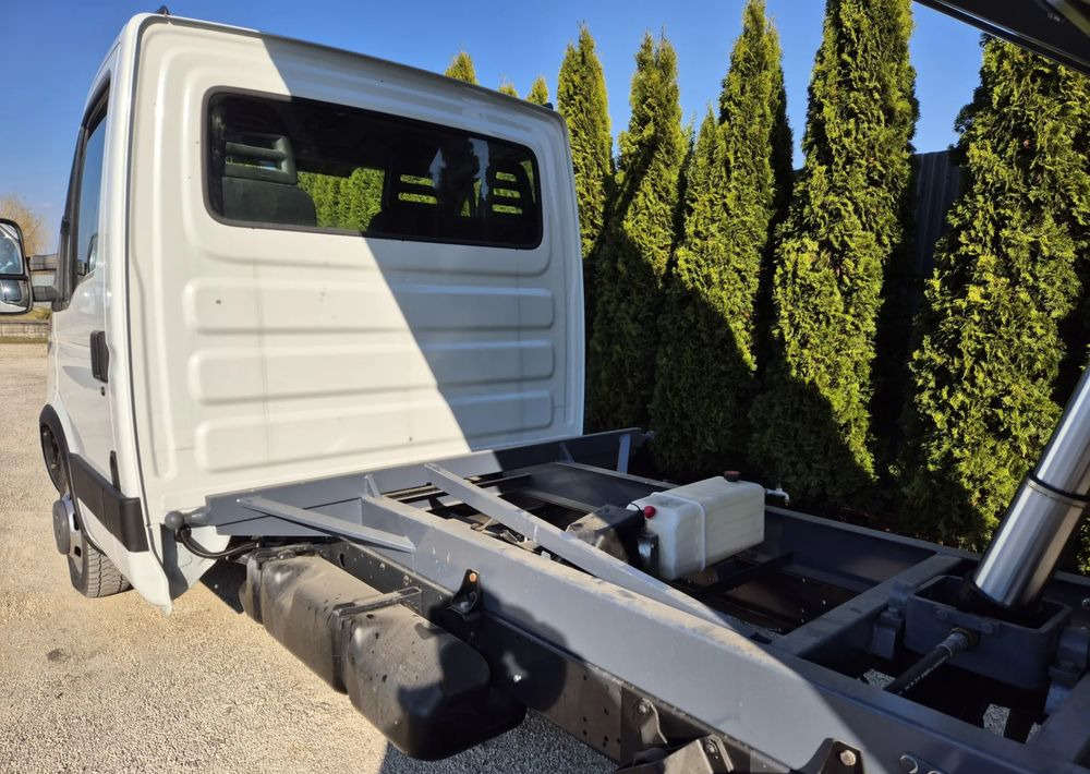 Iveco 35c15 3.0 150KM - Tipper van: picture 5 Iveco 35c15 3.0 150KM - Tipper van: picture 5