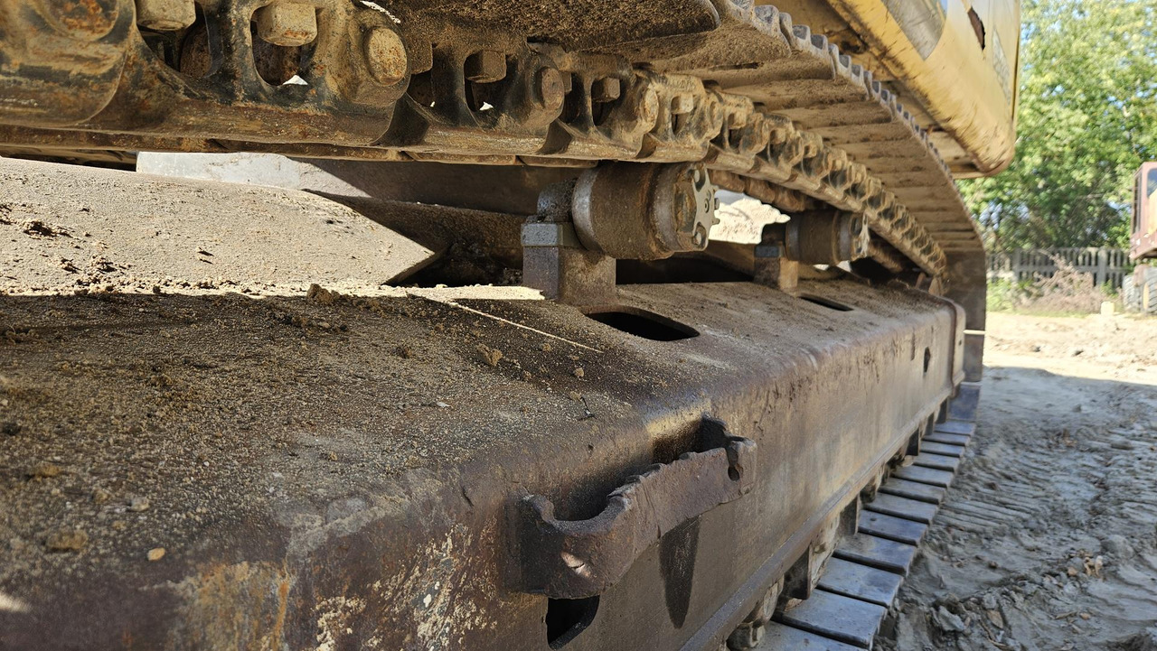 Crawler excavator NEW HOLLAND E 245 B: picture 19 Crawler excavator NEW HOLLAND E 245 B: picture 19