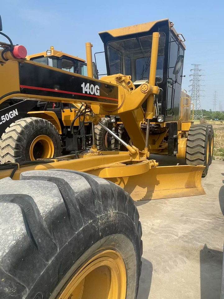 CATERPILLAR 140g used motor grader Source supply low price Road construction equipment - Grader: picture 4 CATERPILLAR 140g used motor grader Source supply low price Road construction equipment - Grader: picture 4