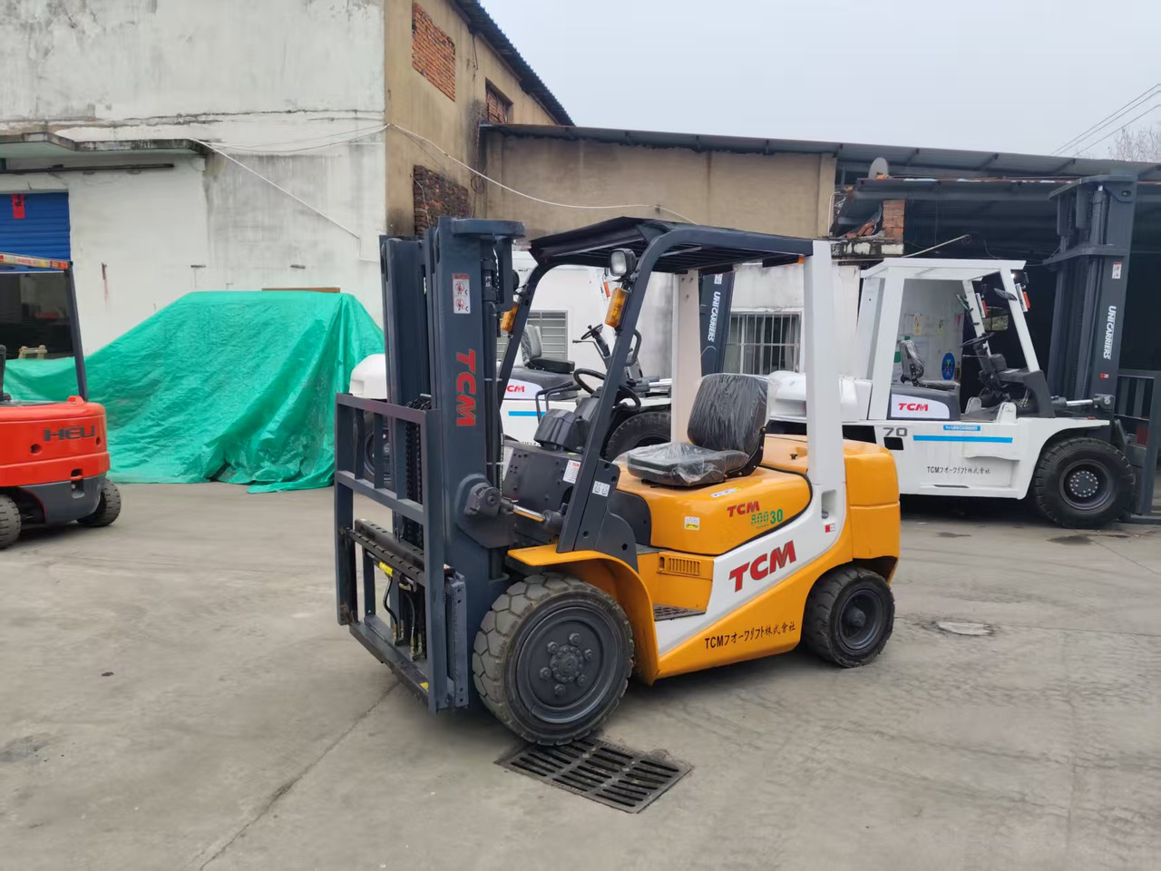 TCM FD30 Japan brand used 3 ton 4.5m diesel forklift Customizable mast clamps - Diesel forklift: picture 1 TCM FD30 Japan brand used 3 ton 4.5m diesel forklift Customizable mast clamps - Diesel forklift: picture 1