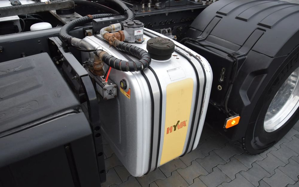 Tractor unit Volvo FH500 / NISKA KABINA / HYDRAULIKA / EURO 6 / ACC / LEDY / ALUFELGI / SERWISOWANY / SPROWADZONY: picture 18 Tractor unit Volvo FH500 / NISKA KABINA / HYDRAULIKA / EURO 6 / ACC / LEDY / ALUFELGI / SERWISOWANY / SPROWADZONY: picture 18