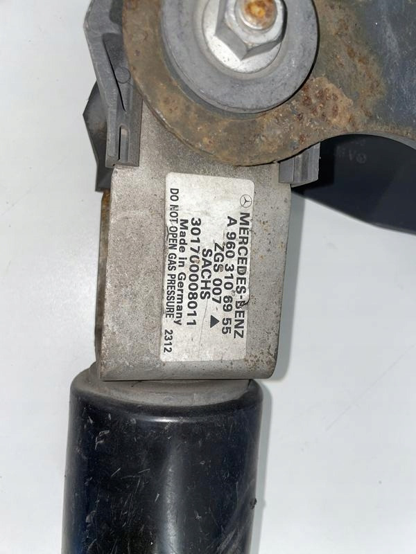 AMORTYZATOR WSPORNIK KABINY ACTROS A9603106955 - Cab suspension for Truck: picture 2 AMORTYZATOR WSPORNIK KABINY ACTROS A9603106955 - Cab suspension for Truck: picture 2