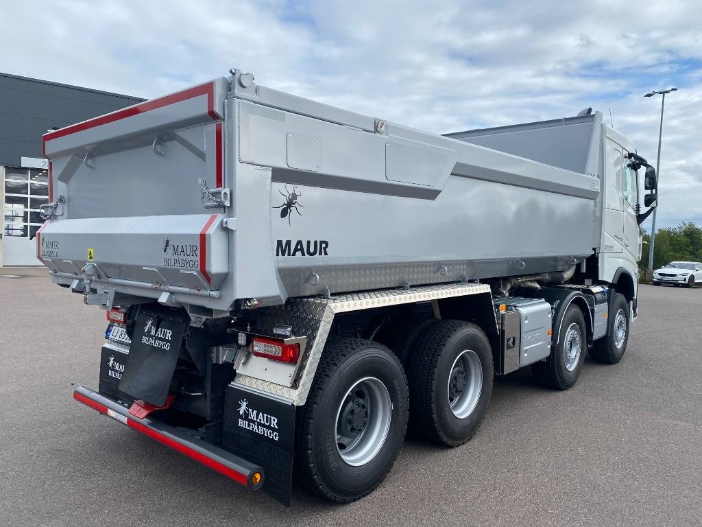 Volvo FH540 8x4  - Tipper: picture 4 Volvo FH540 8x4  - Tipper: picture 4