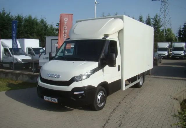 Iveco DAILY 40 C 15 3.0TDI 3.5T DMC WINDA 1000KG1000KG - Box van: picture 1 Iveco DAILY 40 C 15 3.0TDI 3.5T DMC WINDA 1000KG1000KG - Box van: picture 1