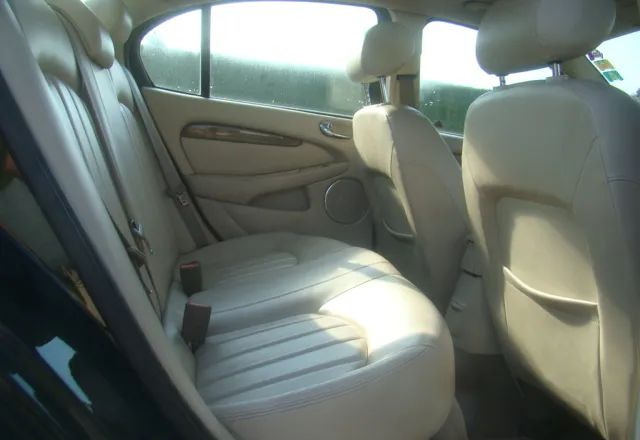 Sedan Jaguar X-Type: picture 11 Sedan Jaguar X-Type: picture 11