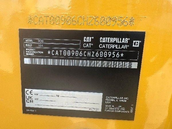 Wheel loader CAT 906: picture 10