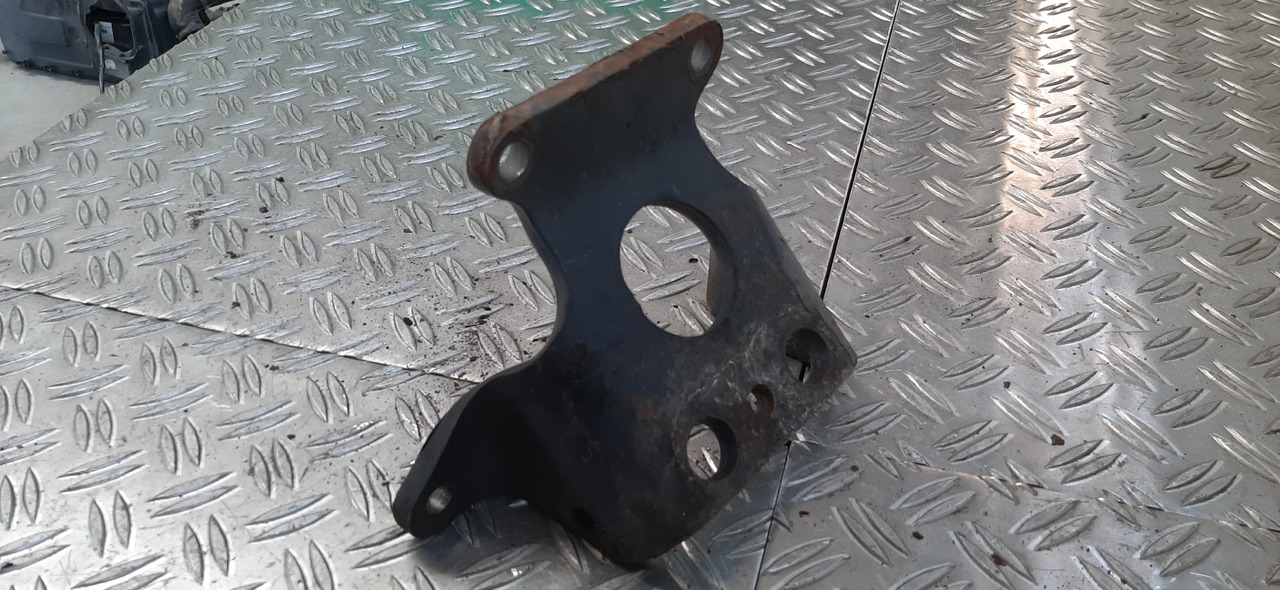 Gebrauchte Motorhalterung, DB 1735 SK, Typ OM 442 LA, Artikel - Nr. : 81.99999 - 9999 - Engine mount for Truck: picture 2 Gebrauchte Motorhalterung, DB 1735 SK, Typ OM 442 LA, Artikel - Nr. : 81.99999 - 9999 - Engine mount for Truck: picture 2