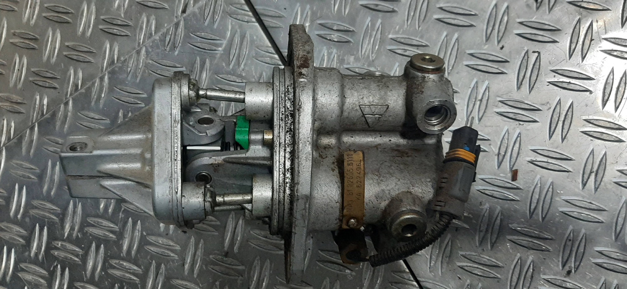 Gebrauchtes MAN Schaltgerät für Getriebe, Artikel - Nr. : 81.32605 - 6111 - Gearbox and parts for Truck: picture 2 Gebrauchtes MAN Schaltgerät für Getriebe, Artikel - Nr. : 81.32605 - 6111 - Gearbox and parts for Truck: picture 2