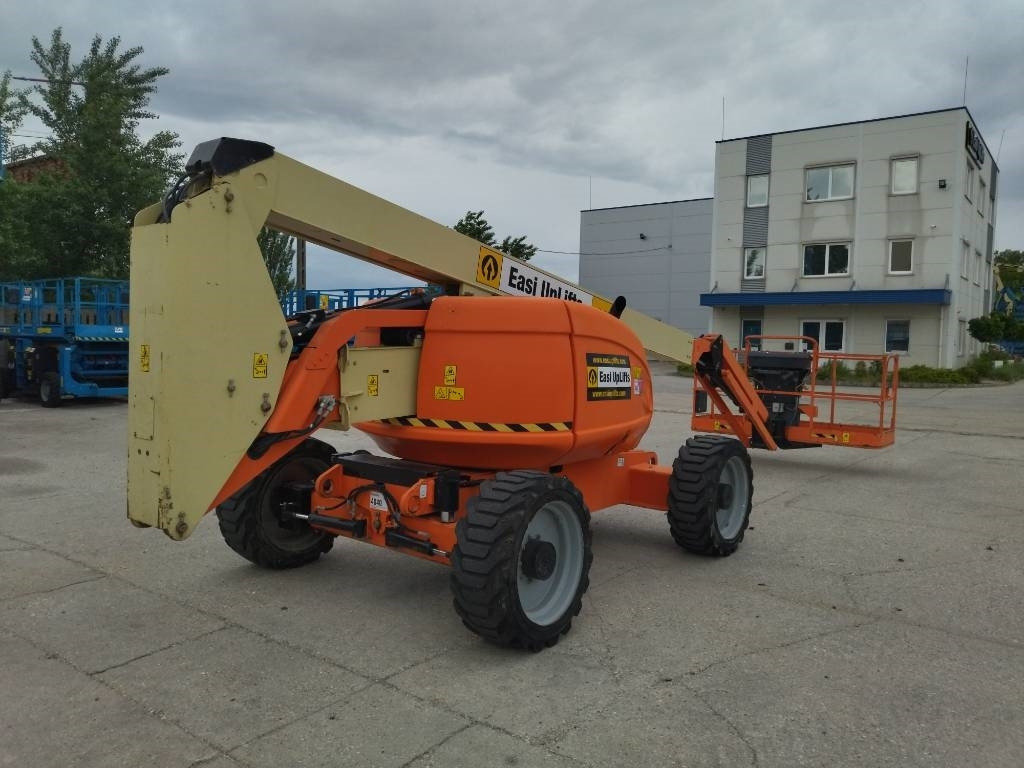 JLG 600 AJ - Articulated boom: picture 3 JLG 600 AJ - Articulated boom: picture 3