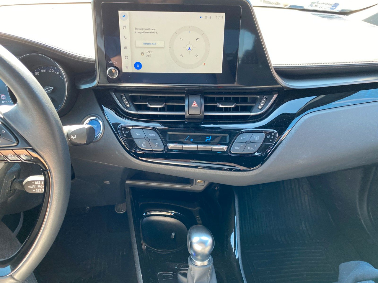Toyota C-HR 1.8-l-VVTi Hybrid Flow - SUV: picture 4 Toyota C-HR 1.8-l-VVTi Hybrid Flow - SUV: picture 4