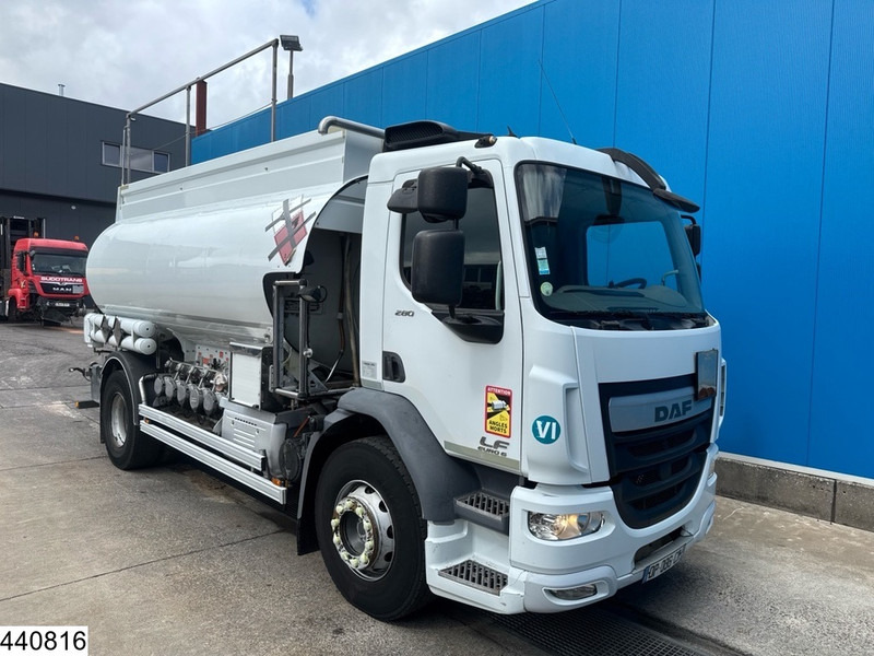 DAF LF 280 EURO 6, Manual, 13,390 litres, 5 Comp. - Tank truck: picture 3 DAF LF 280 EURO 6, Manual, 13,390 litres, 5 Comp. - Tank truck: picture 3