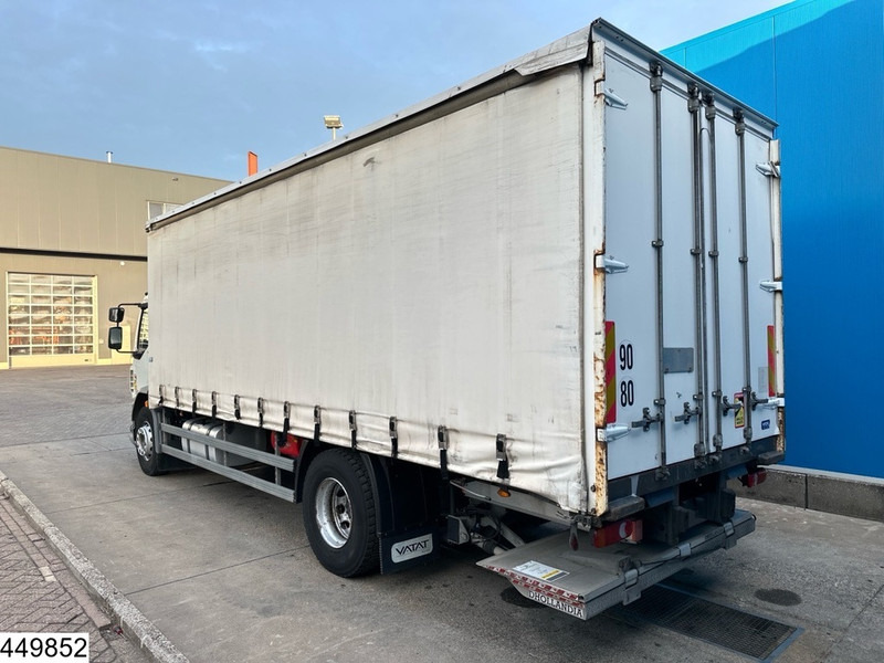 DAF LF 310 EURO 6, Dhollandia - Curtainsider truck: picture 4 DAF LF 310 EURO 6, Dhollandia - Curtainsider truck: picture 4