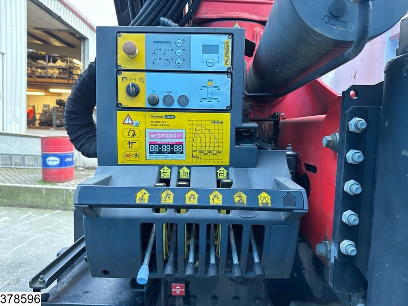 Dropside/ Flatbed truck, Crane truck Iveco Trakker 360 6X4, EURO 6, Palfinger, Remote, Steel suspension: picture 13